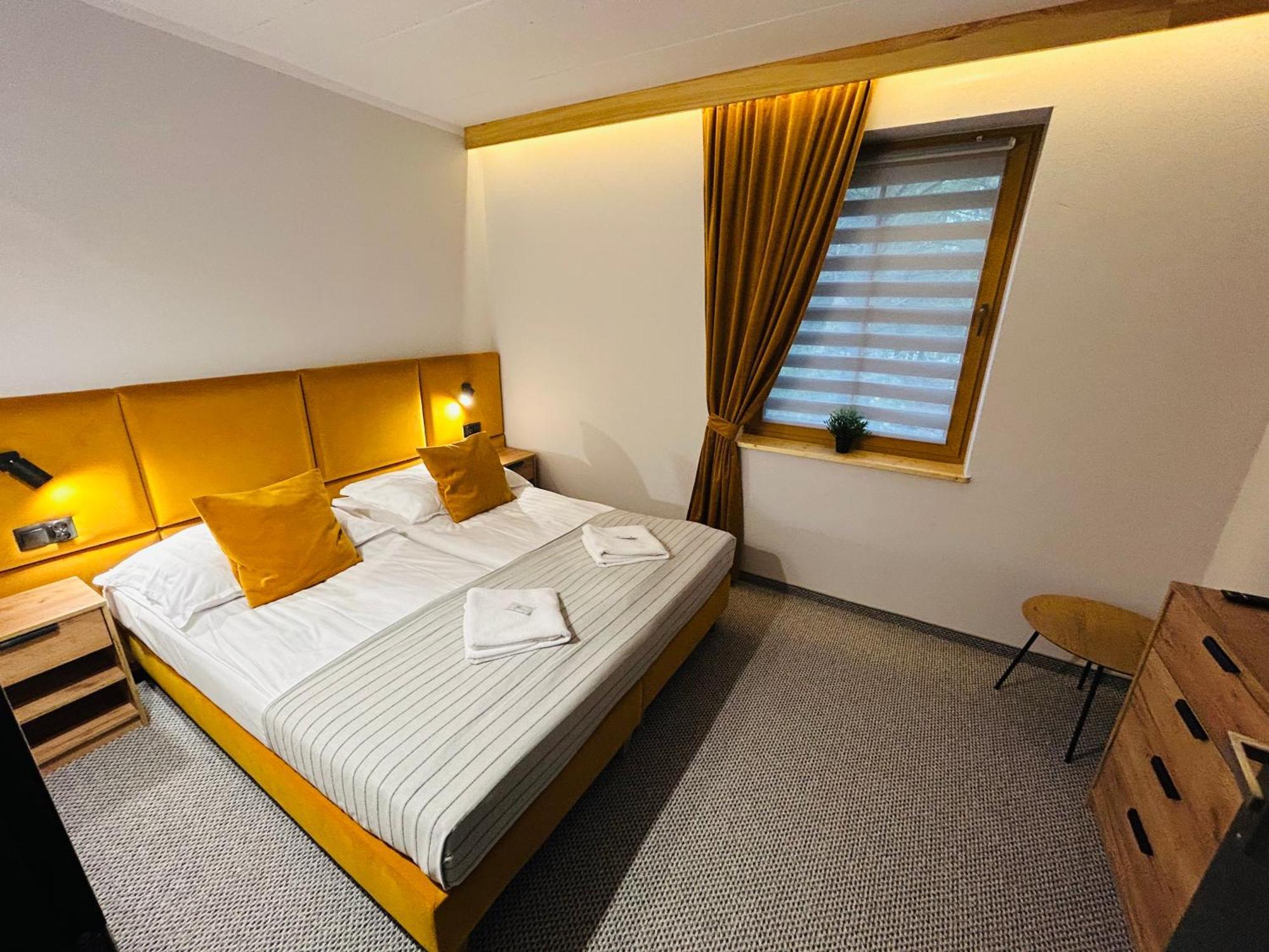 Hotel Czerwone Korale Cielimowo Экстерьер фото